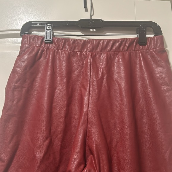 BCBGMAXAZIRA faux leather pants suit - Picture 10 of 11